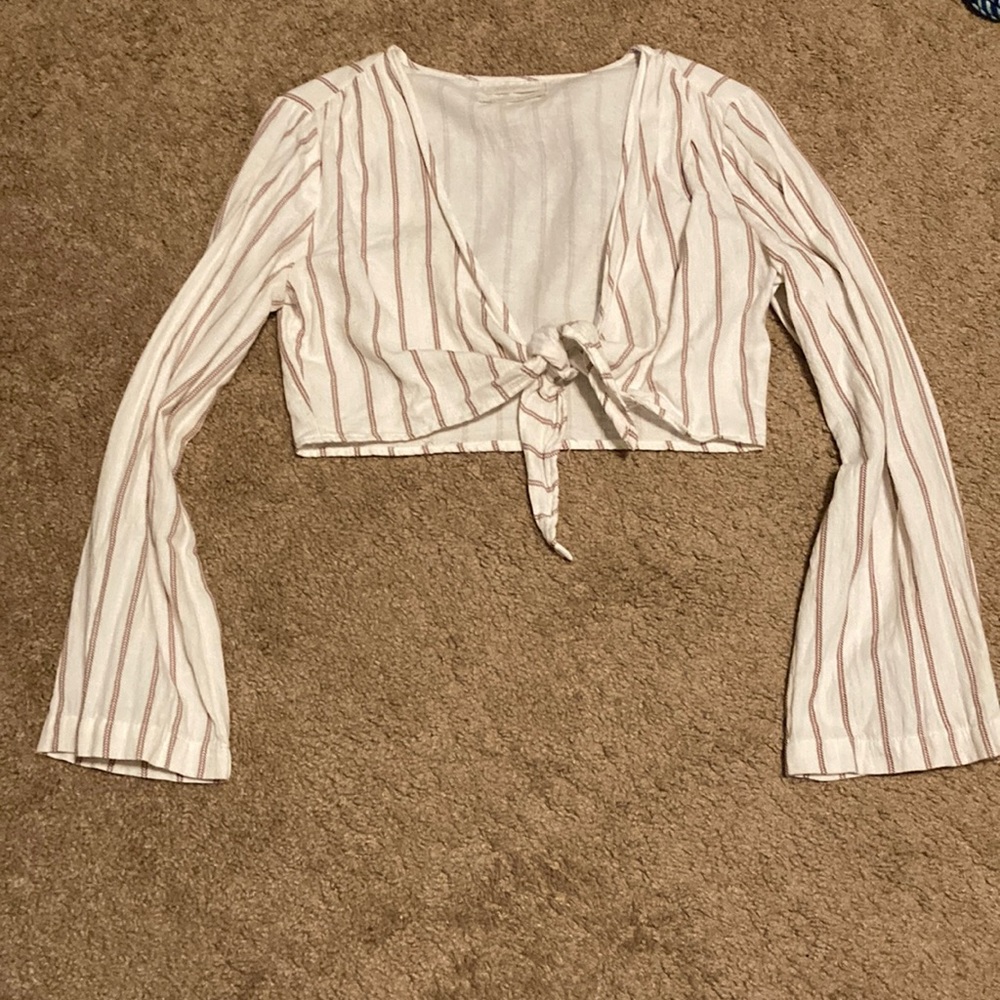 3/$10 Urban Outfitters Long Sleeve Crop Top S